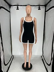 Fashion tight backless one-piece casual shorts AY3402