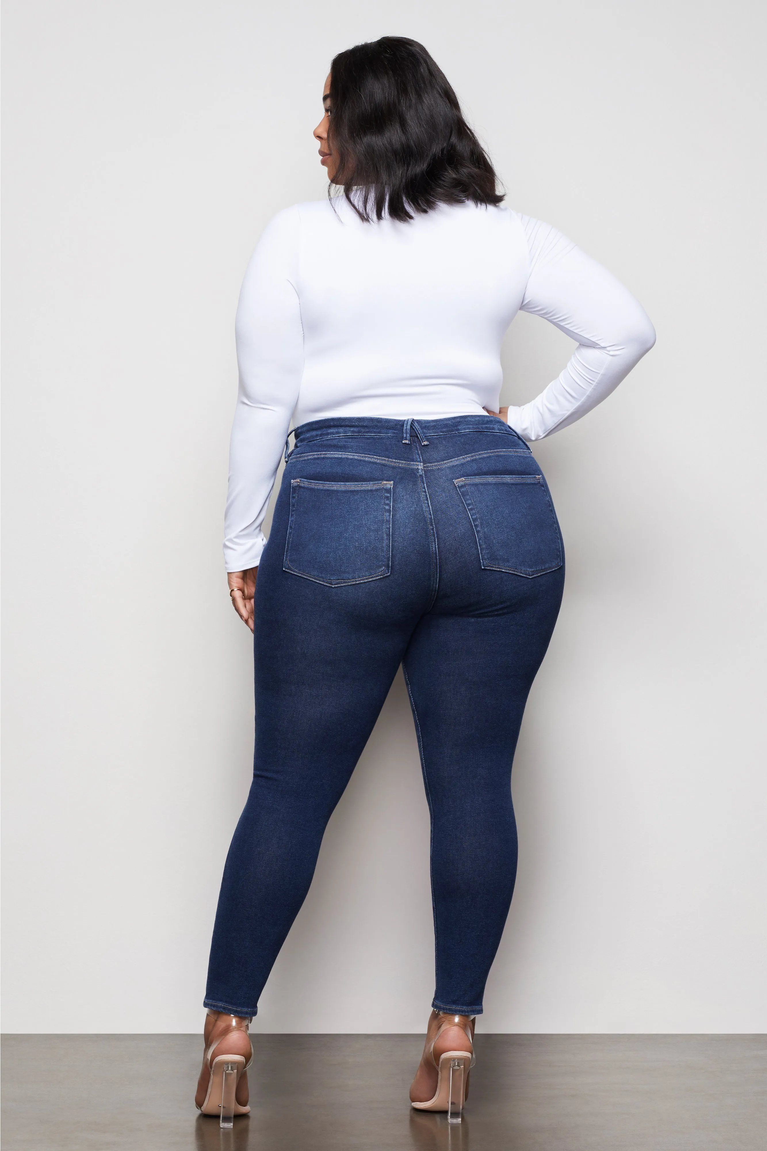 GOOD LEGS CROSSOVER | BLUE369