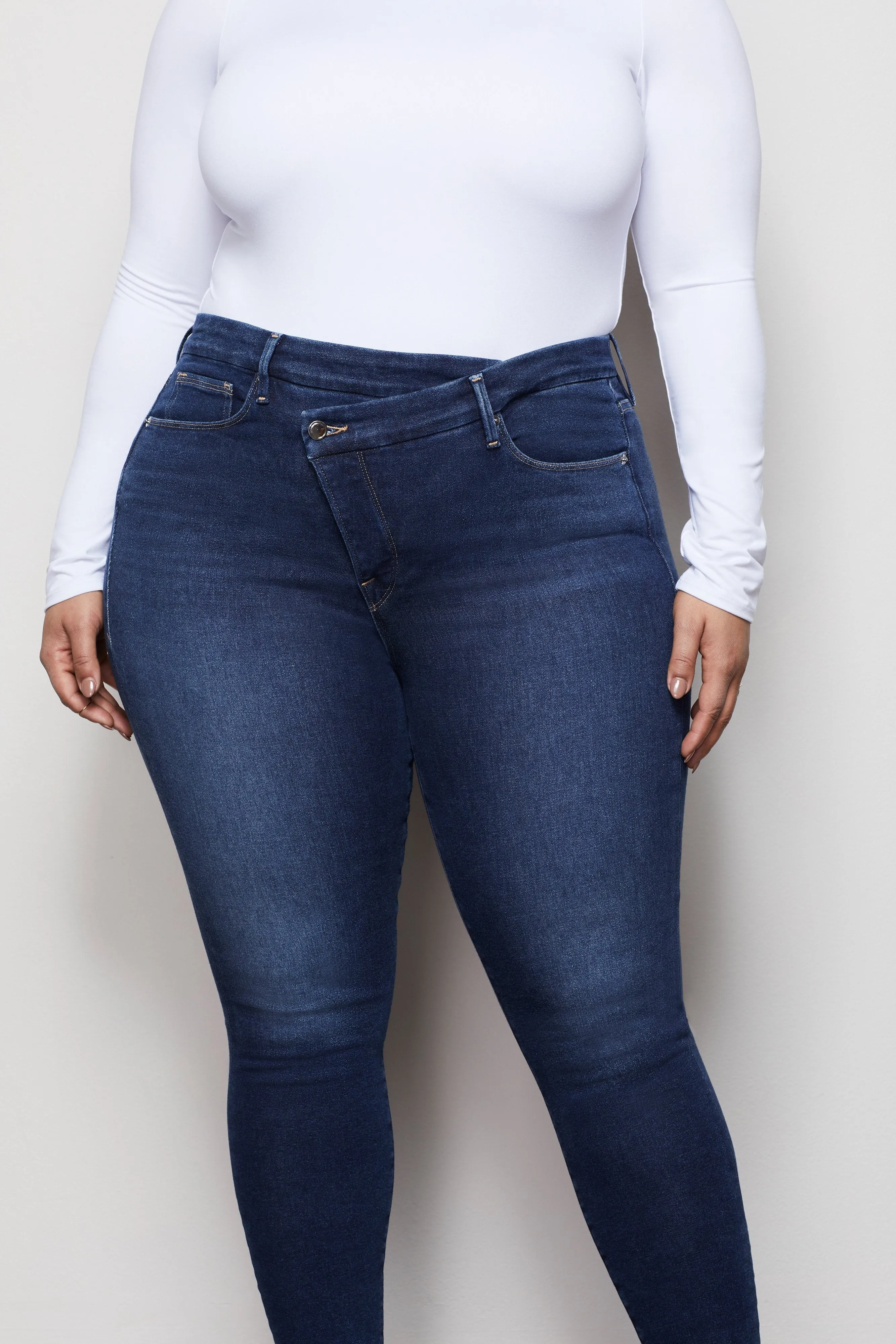GOOD LEGS CROSSOVER | BLUE369