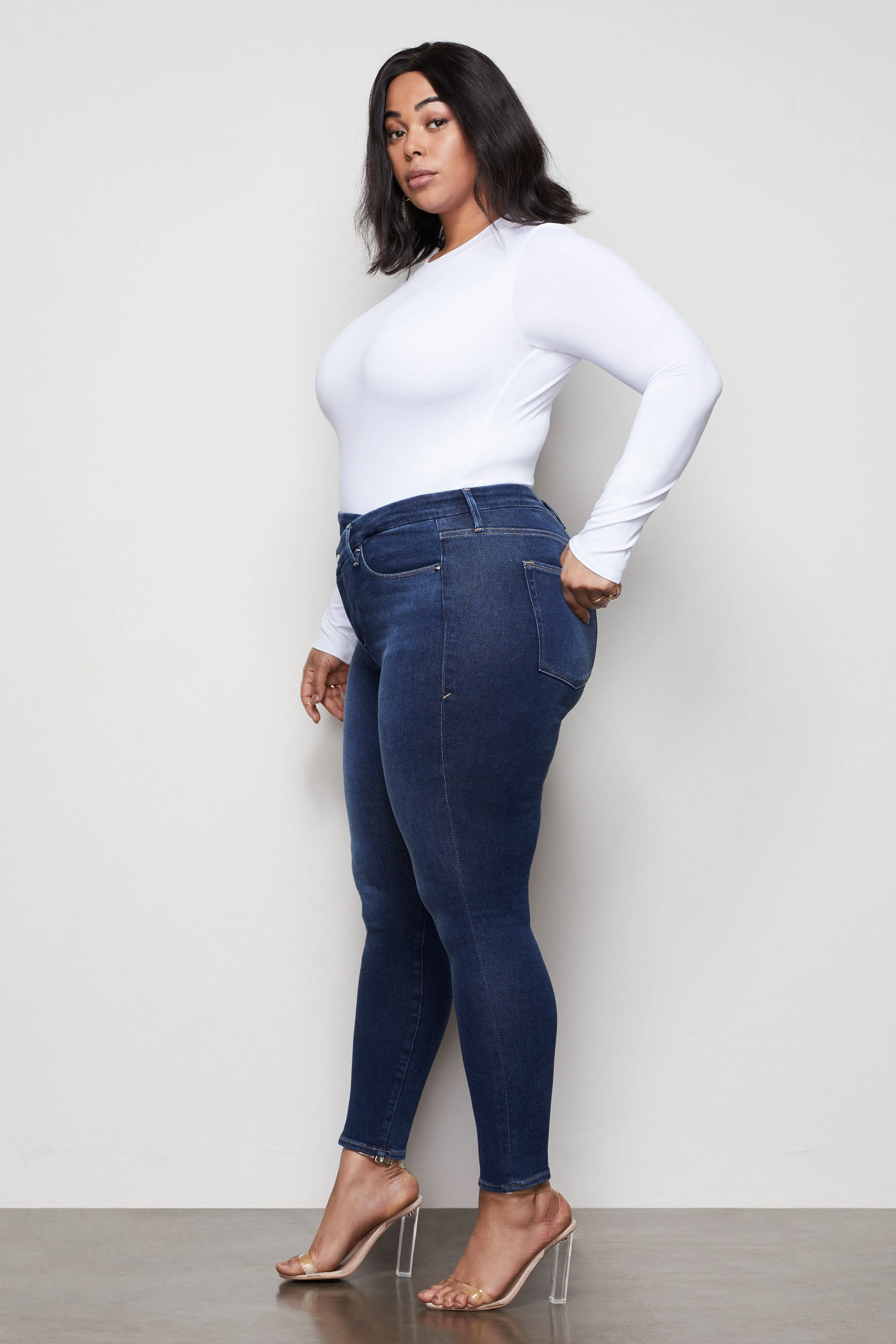GOOD LEGS CROSSOVER | BLUE369