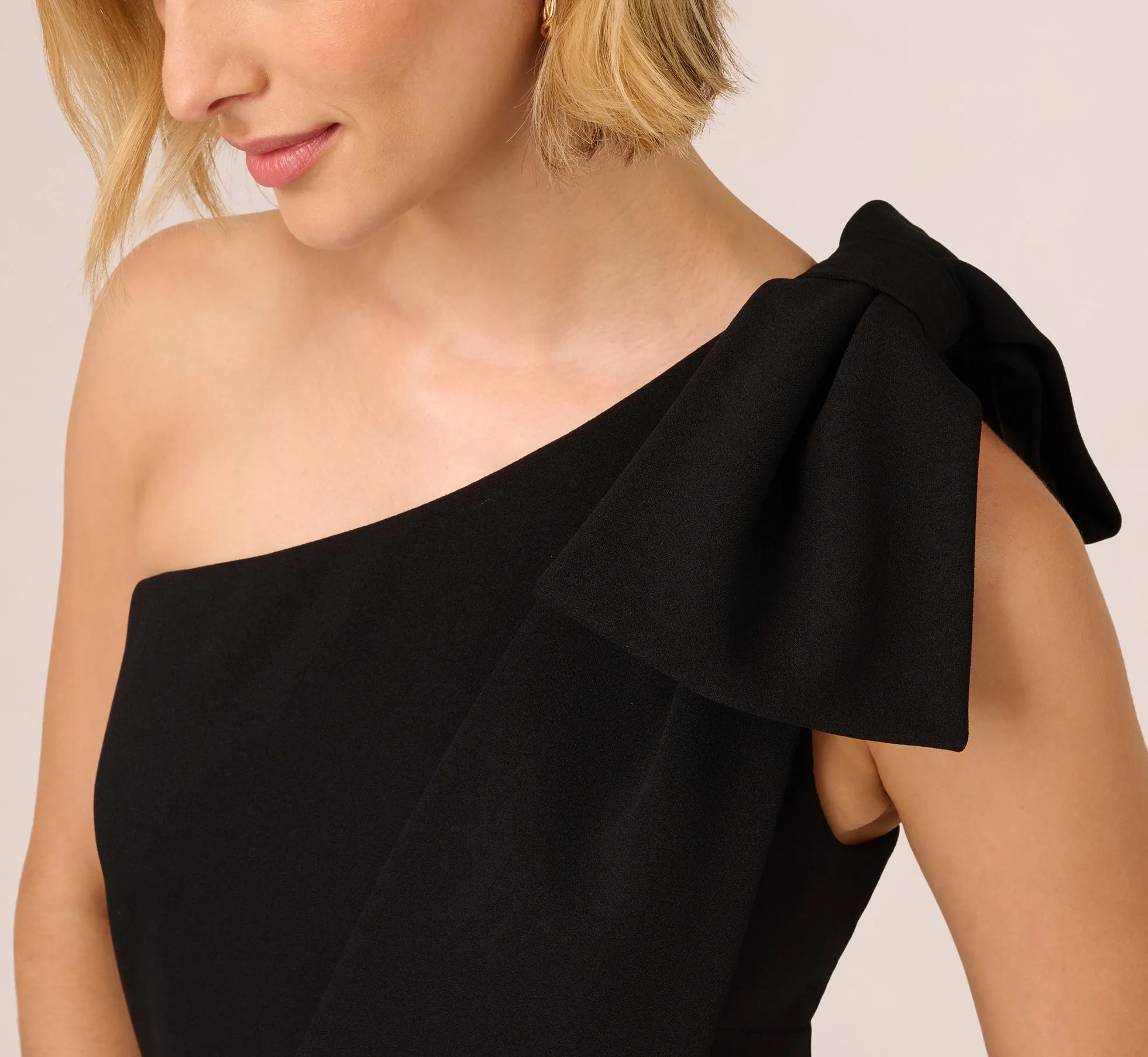 One Shoulder Bow Jumpsuit In Black