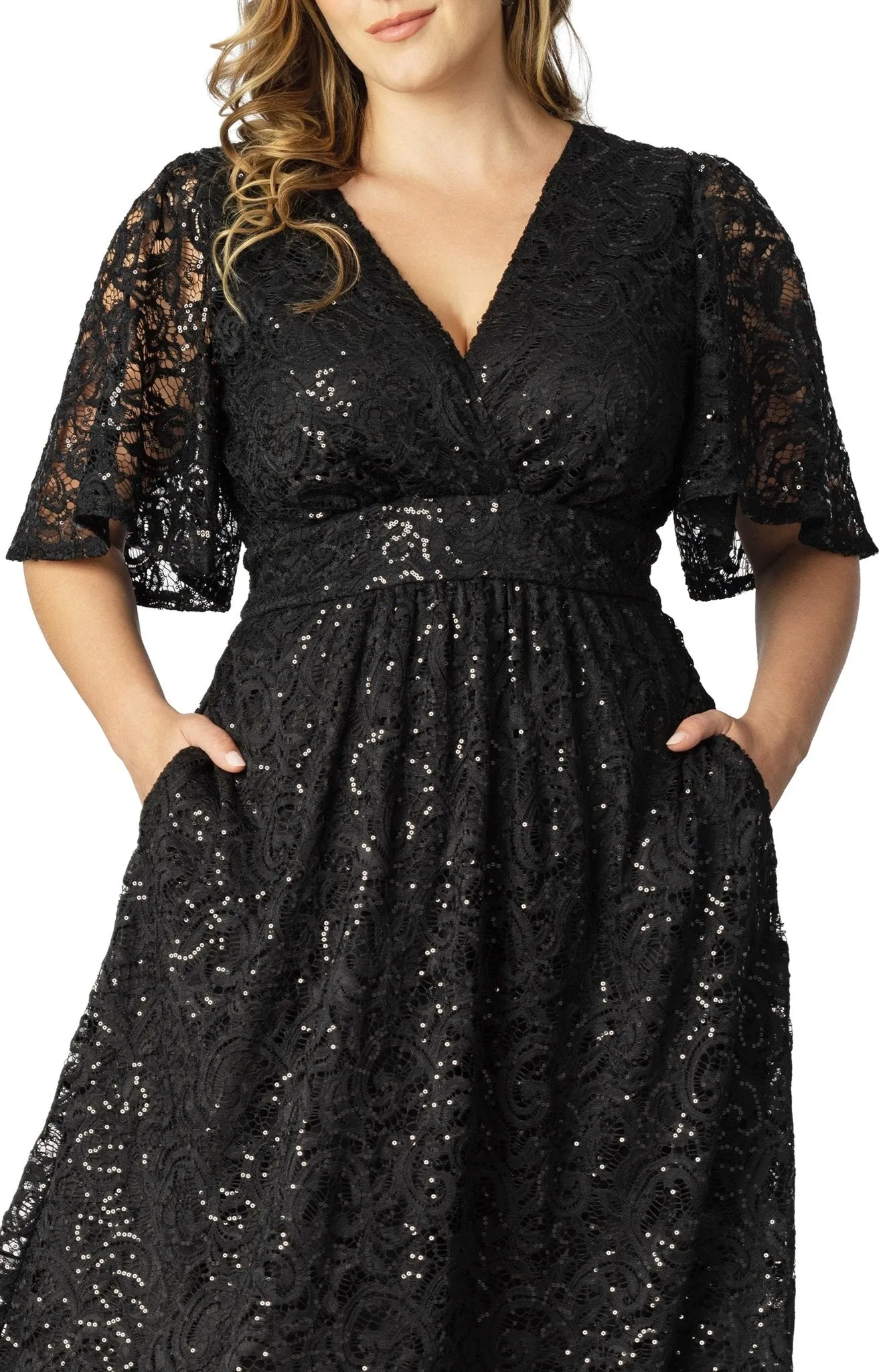 Starry Sequined Lace Cocktail Dress - Plus