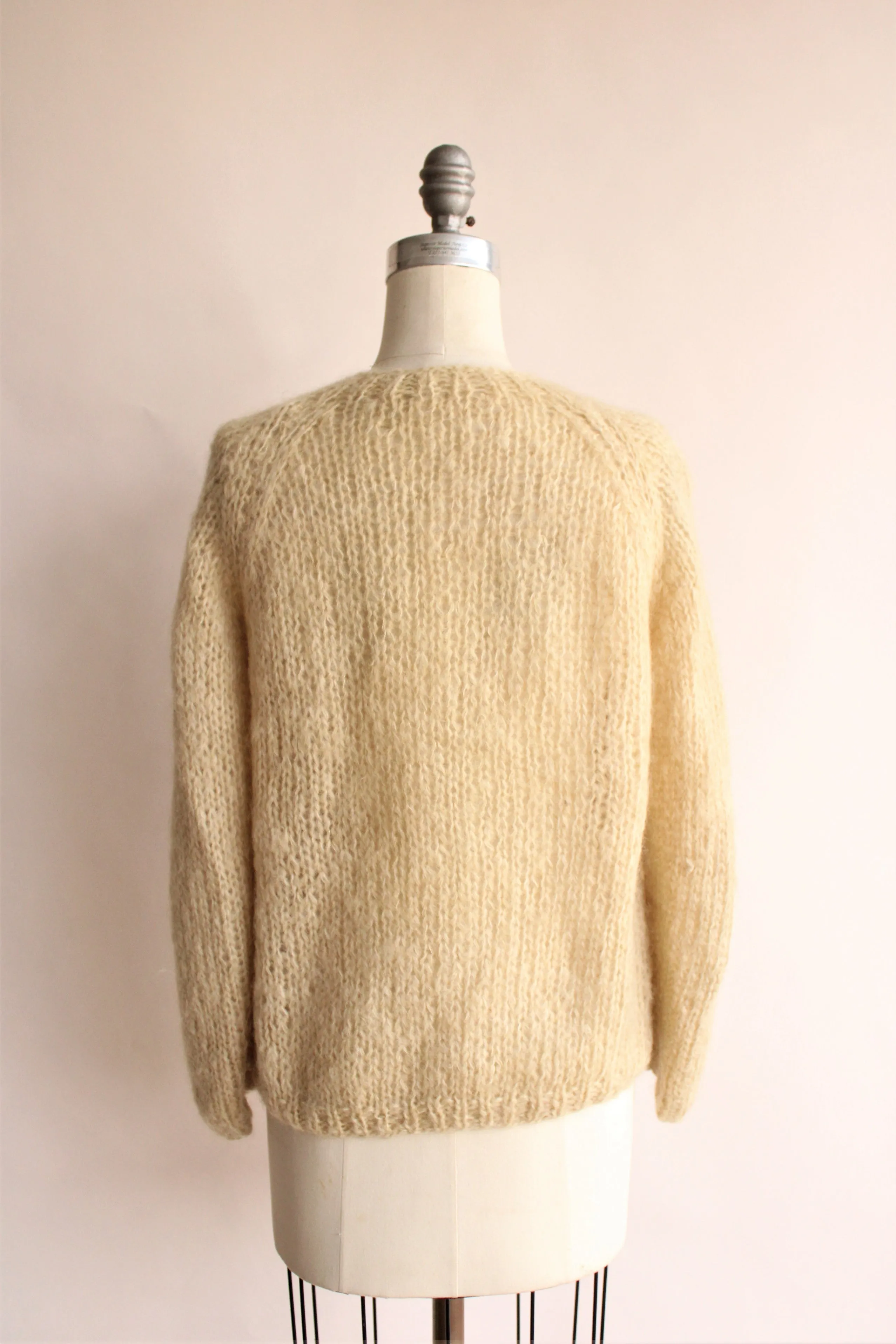 Vintage 1950s 1960s Ivory Wool Cardigan